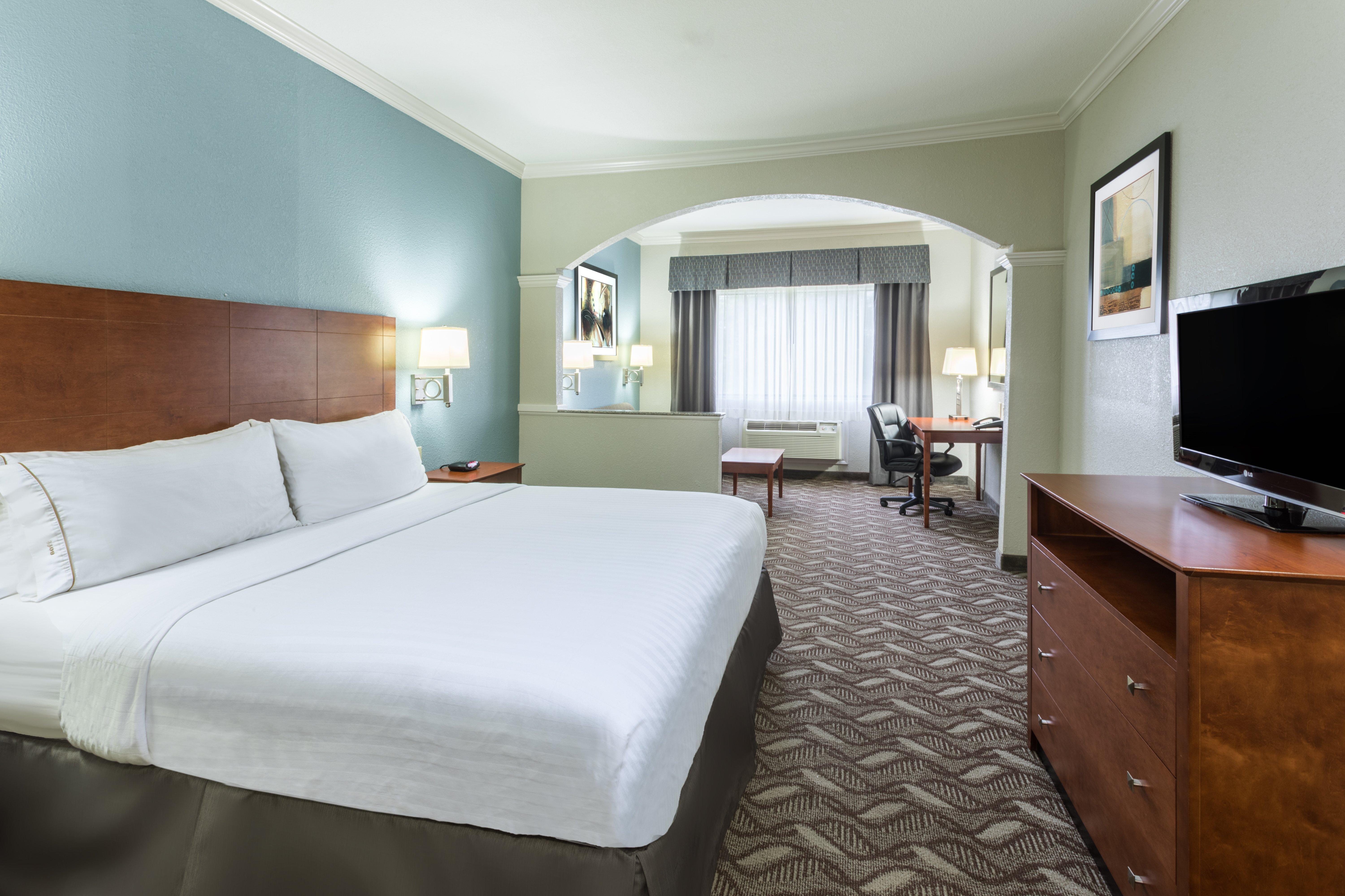 Holiday Inn Express Hotel And Suites Lake Charles By Ihg Экстерьер фото