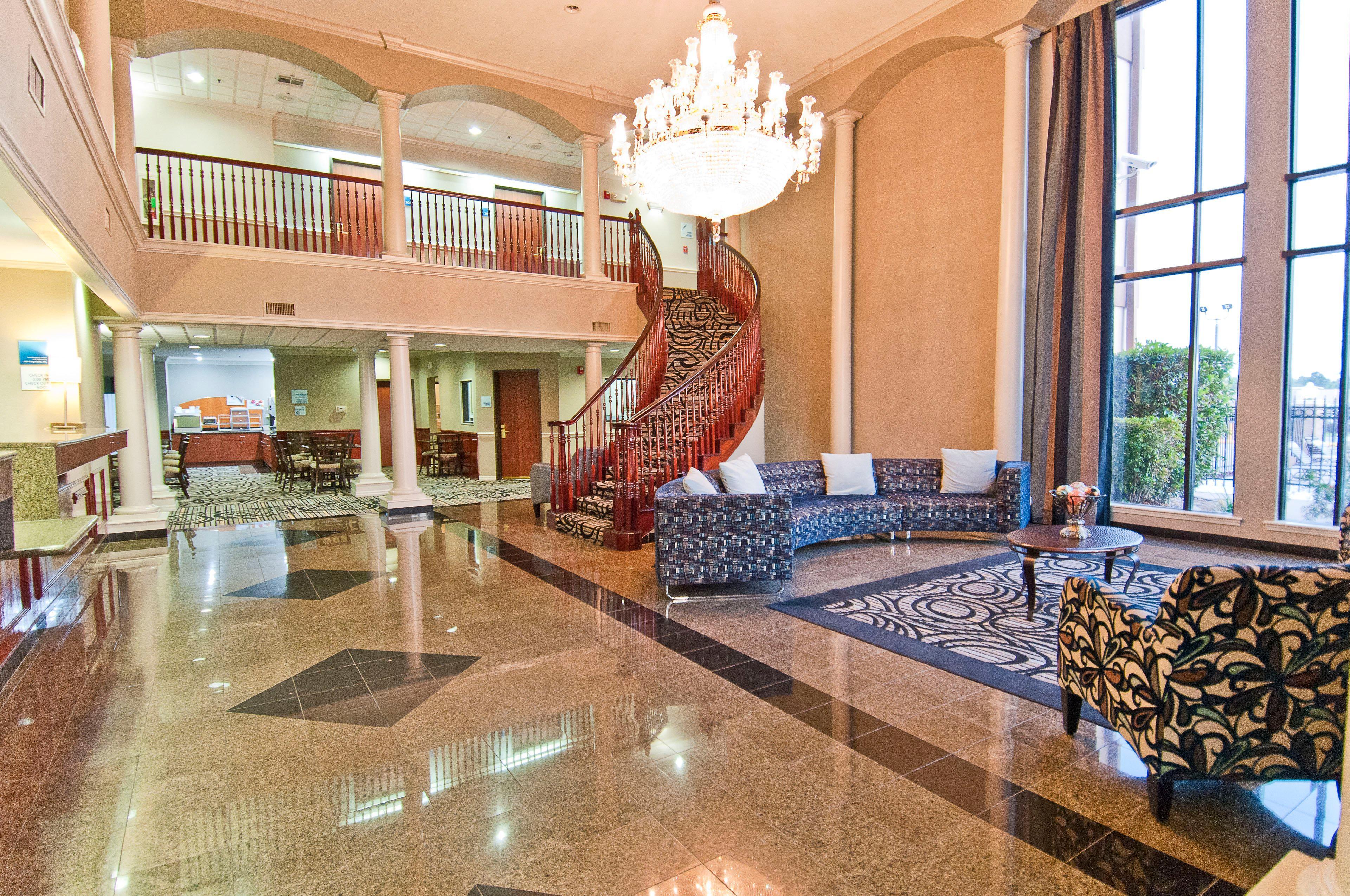 Holiday Inn Express Hotel And Suites Lake Charles By Ihg Экстерьер фото