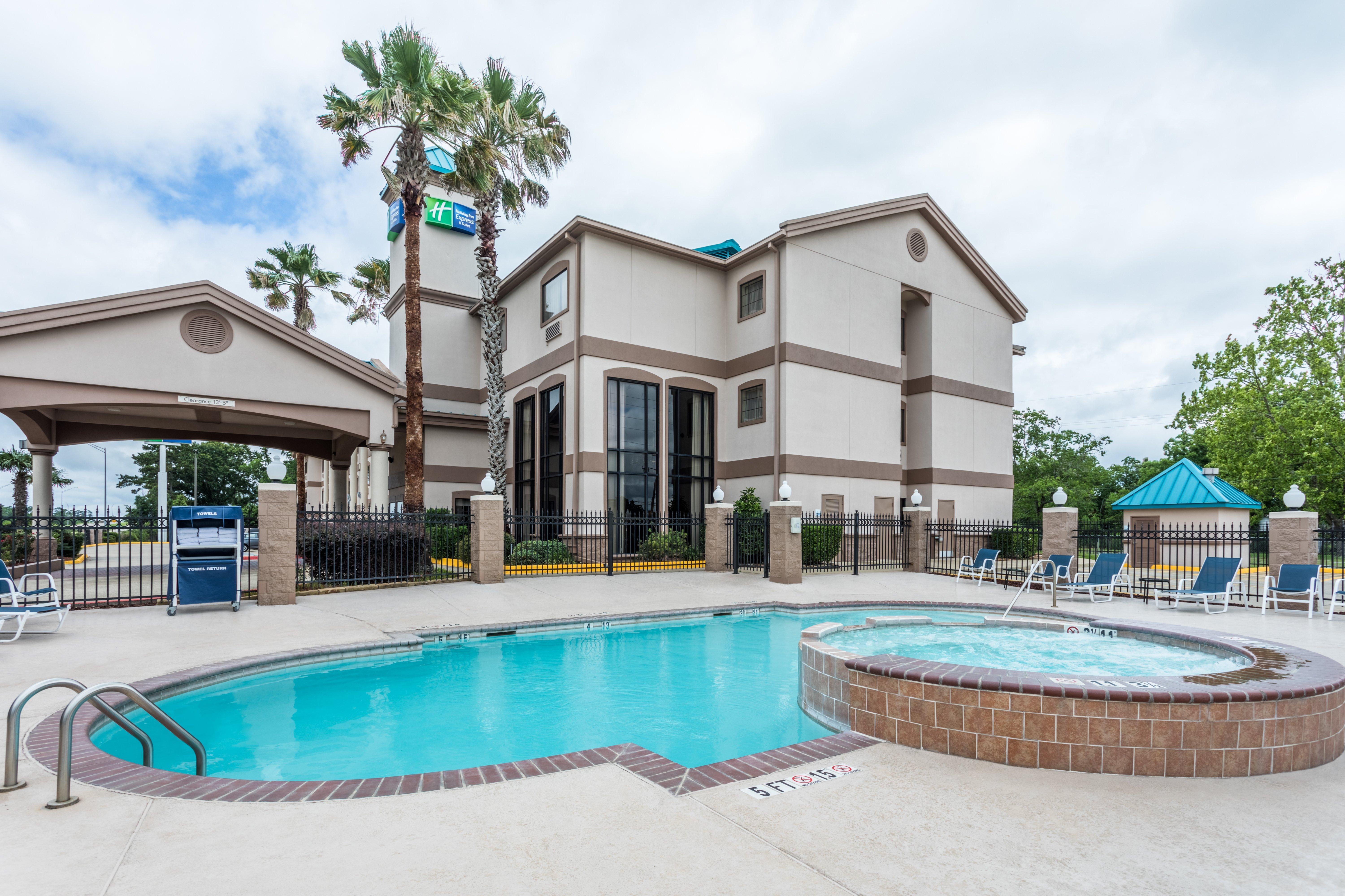 Holiday Inn Express Hotel And Suites Lake Charles By Ihg Экстерьер фото