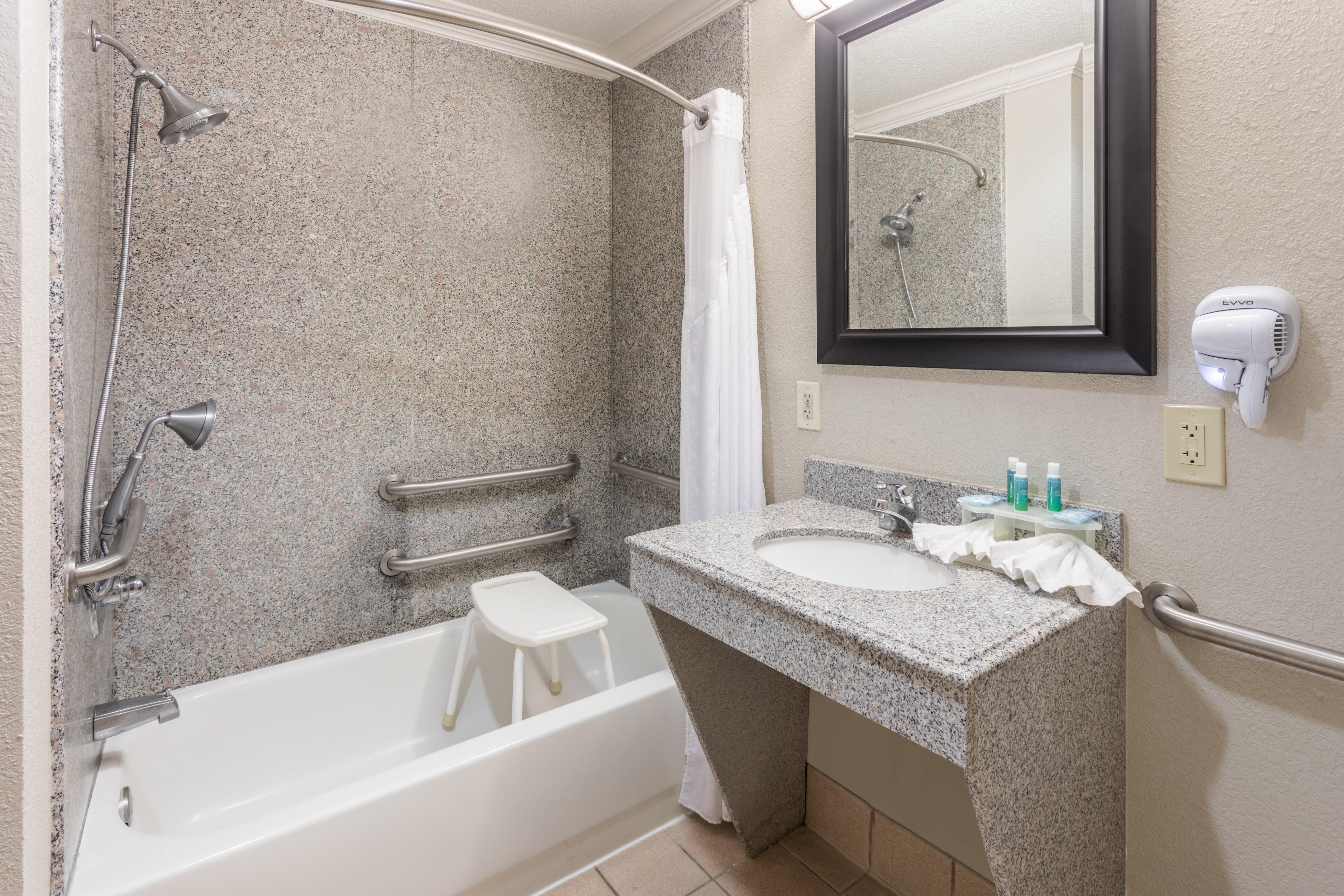 Holiday Inn Express Hotel And Suites Lake Charles By Ihg Экстерьер фото