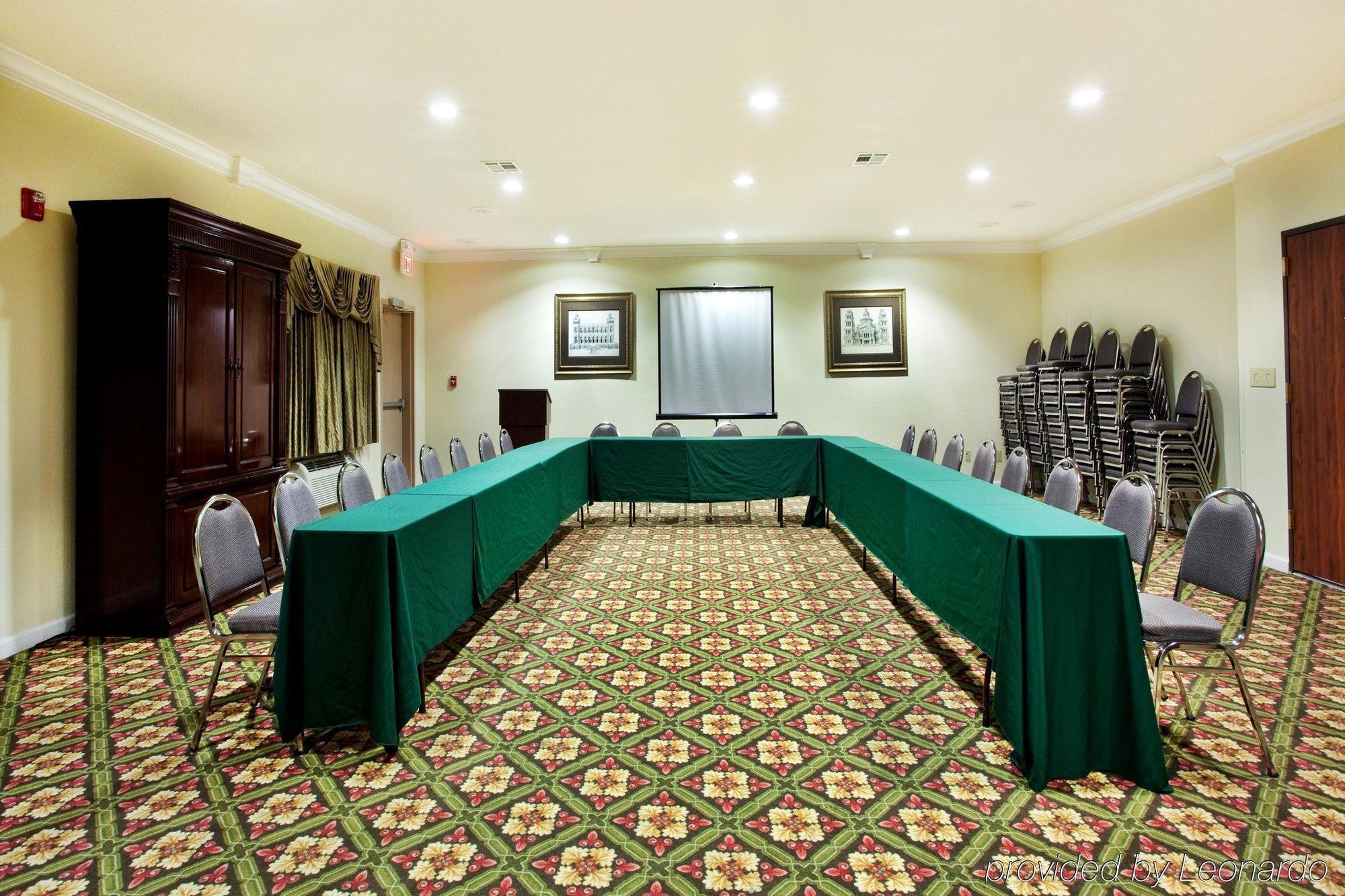 Holiday Inn Express Hotel And Suites Lake Charles By Ihg Удобства фото