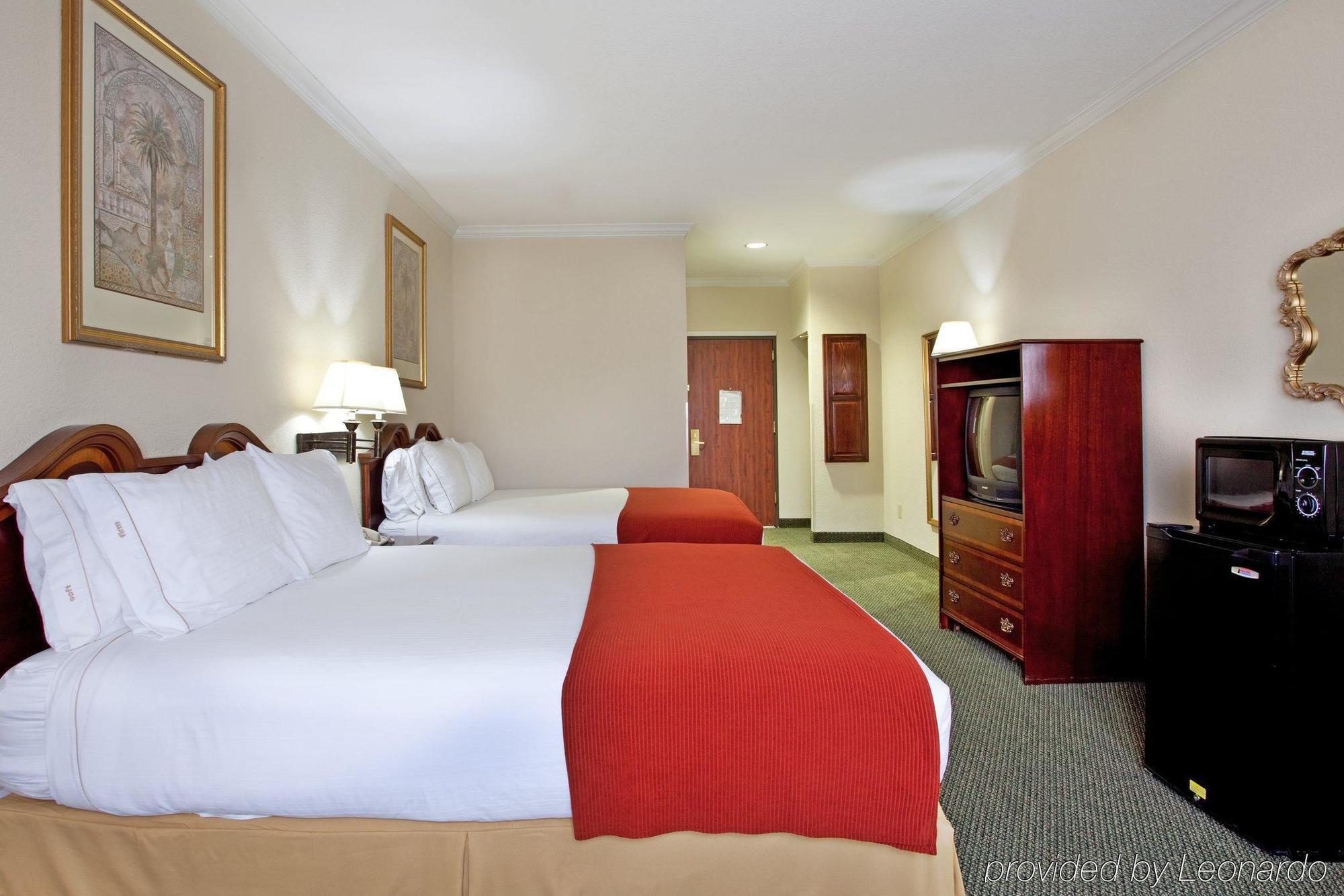 Holiday Inn Express Hotel And Suites Lake Charles By Ihg Номер фото