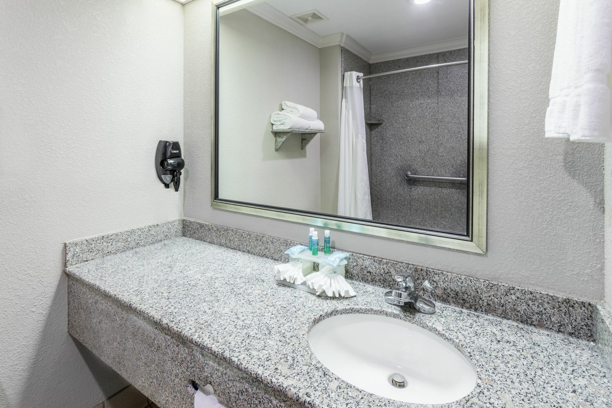 Holiday Inn Express Hotel And Suites Lake Charles By Ihg Экстерьер фото